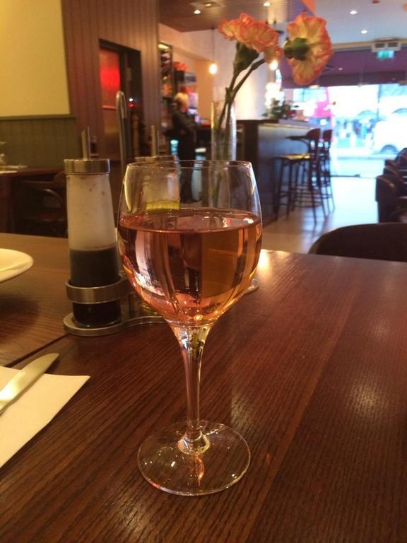 לונדון Kings Cross Inn Hotel מראה חיצוני תמונה